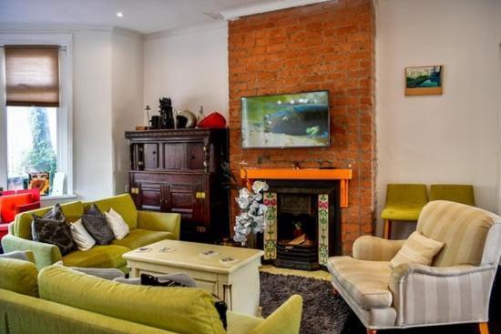 Quirky 4 Bedroom Apartment With Terrace Cardiff Extérieur photo