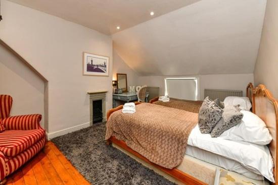 Quirky 4 Bedroom Apartment With Terrace Cardiff Extérieur photo